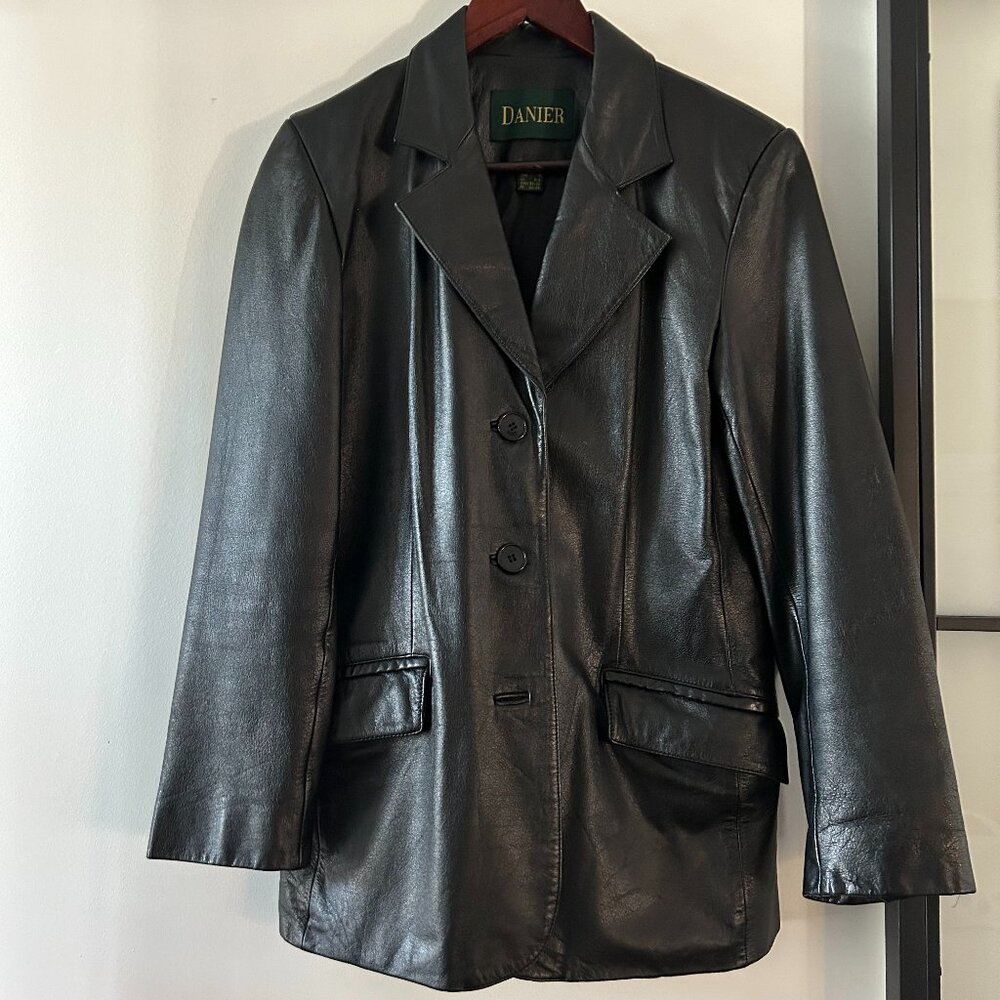 Danier Leather Classic Black Blazer Jacket - Size M - Excellent Condition